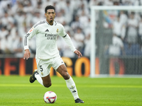 Jude Bellingham central midfield of Real Madrid and England during the La Liga match between Real Madrid CF and CA Osasuna at Estadio Santia...