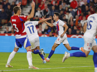 Ortuno of CD Eldense scores the second goal for his team during the LaLiga Hypermotion match between Granada CF and CD Eldense at Nuevo Los...