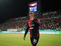 Nicolas Viola (#10 Cagliari Calcio) participates in the Serie A TIM match between Cagliari Calcio and AC Milan in Italy on November 9, 2024....