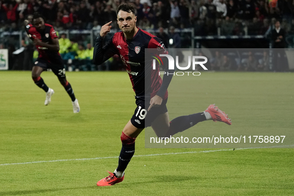 Nadir Zortea (#19 Cagliari Calcio) celebrates during the Serie A TIM match between Cagliari Calcio and AC Milan in Italy on November 9, 2024...