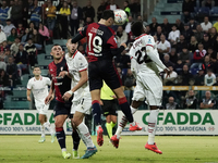 Nadir Zortea (#19 Cagliari Calcio) participates in the Serie A TIM match between Cagliari Calcio and AC Milan in Italy on November 9, 2024....