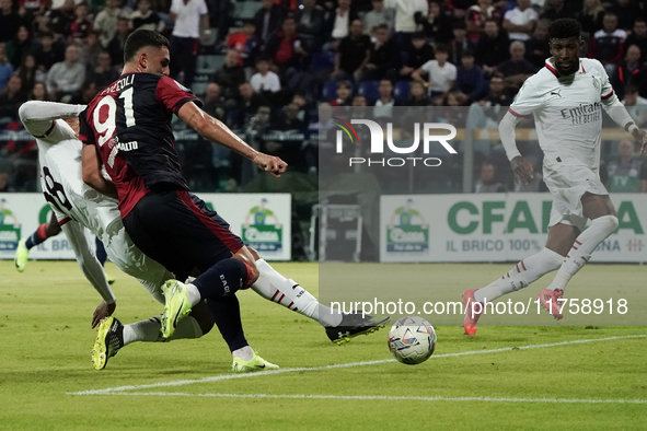 Roberto Piccoli (#91 Cagliari Calcio) participates in the Serie A TIM match between Cagliari Calcio and AC Milan in Italy on November 9, 202...