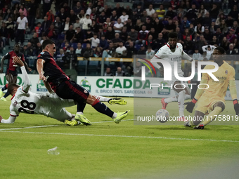 Roberto Piccoli (#91 Cagliari Calcio) participates in the Serie A TIM match between Cagliari Calcio and AC Milan in Italy on November 9, 202...