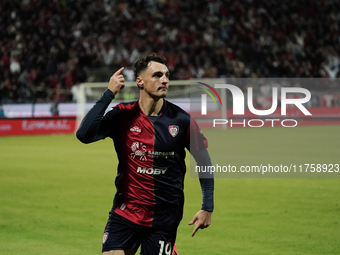 Nadir Zortea (#19 Cagliari Calcio) celebrates during the Serie A TIM match between Cagliari Calcio and AC Milan in Italy on November 9, 2024...