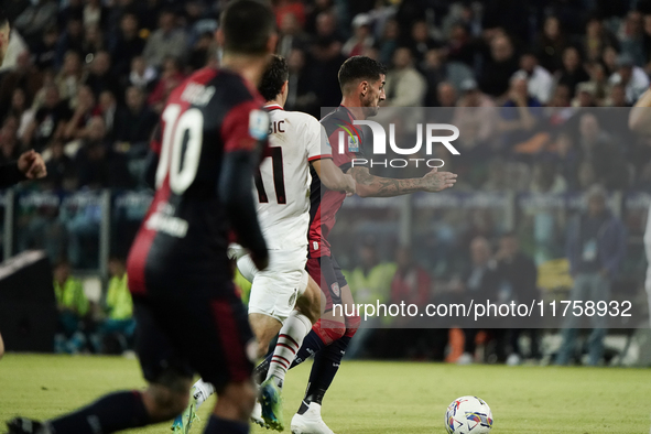 Alessandro Deiola (#14 Cagliari Calcio) participates in the Serie A TIM match between Cagliari Calcio and AC Milan in Italy on November 9, 2...