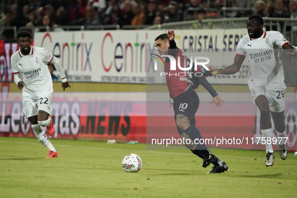 Nicolas Viola (#10 Cagliari Calcio) participates in the Serie A TIM match between Cagliari Calcio and AC Milan in Italy on November 9, 2024....