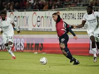 Nicolas Viola (#10 Cagliari Calcio) participates in the Serie A TIM match between Cagliari Calcio and AC Milan in Italy on November 9, 2024....