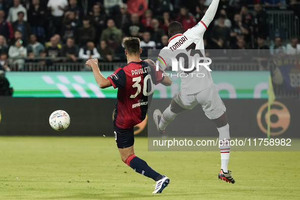 Leonardo Pavoletti (#29 Cagliari Calcio) participates in the Serie A TIM match between Cagliari Calcio and AC Milan in Italy on November 9,...