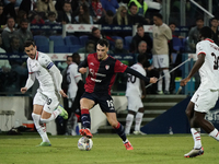 Nadir Zortea (#19 Cagliari Calcio) participates in the Serie A TIM match between Cagliari Calcio and AC Milan in Italy on November 9, 2024....