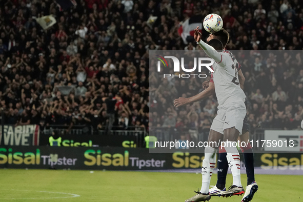 Leonardo Pavoletti (#29 Cagliari Calcio) participates in the Serie A TIM match between Cagliari Calcio and AC Milan in Italy on November 9,...