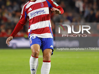 Manu Trigueros of Granada CF plays during the LaLiga Hypermotion match between Granada CF and CD Eldense at Nuevo Los Carmenes Stadium in Gr...