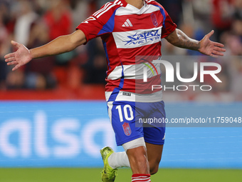 Myrto Uzuni of Granada CF plays during the LaLiga Hypermotion match between Granada CF and CD Eldense at Nuevo Los Carmenes Stadium in Grana...