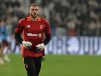 Michele Di Gregorio participates in the Serie A 2024-2025 match between Juventus and Torino in Turin, Italy, on November 9, 2024. (