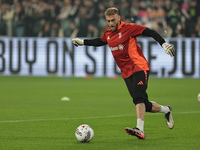 Michele Di Gregorio participates in the Serie A 2024-2025 match between Juventus and Torino in Turin, Italy, on November 9, 2024. (