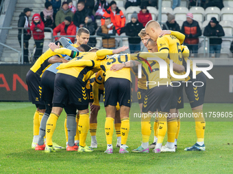 GKS Katowice players huddle before the game between KS Cracovia and GKS Katowice in Krakow, Poland, on November 9, 2024, during the PKO BP E...