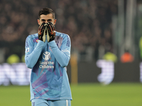 Mattia Perin participates in the Serie A 2024-2025 match between Juventus and Torino in Turin, Italy, on November 9, 2024. (