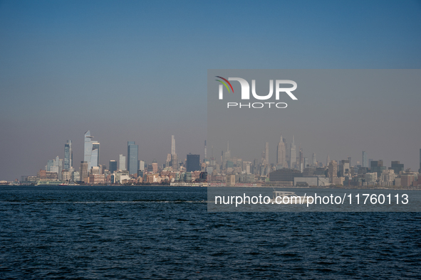 Smoke from New Jersey brush fires fills the sky in New York, U.S., on November 9, 2024. There are at least four active brush fires in New Je...