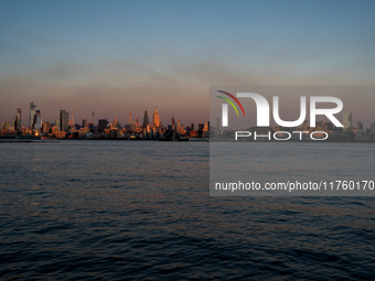 Smoke from New Jersey brush fires fills the sky in New York, U.S., on November 9, 2024. There are at least four active brush fires in New Je...