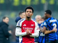 Ethan Nwaneri of Arsenal greets the supporters during the UEFA Champions League 2024/25 League Phase MD4 match between FC Internazionale and...