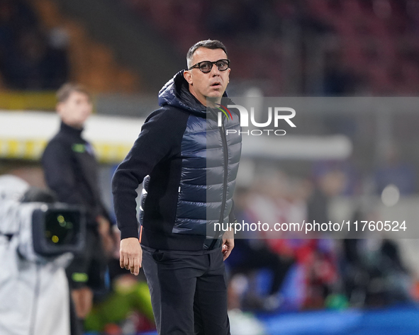 Roberto D'Aversa, head coach of Empoli FC, watches the Serie A match between US Lecce and Empoli in Lecce, Italy, on November 8, 2024. 