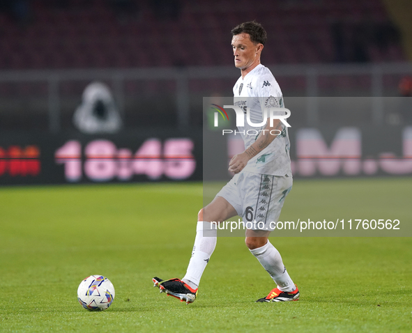 Liam Henderson of Empoli FC is in action during the Serie A match between US Lecce and Empoli in Lecce, Italy, on November 8, 2024. 