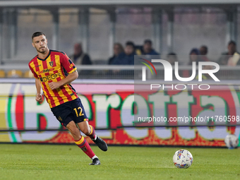 Frederic Gilbert of US Lecce plays during the Serie A match between US Lecce and Empoli in Lecce, Italy, on November 8, 2024. (