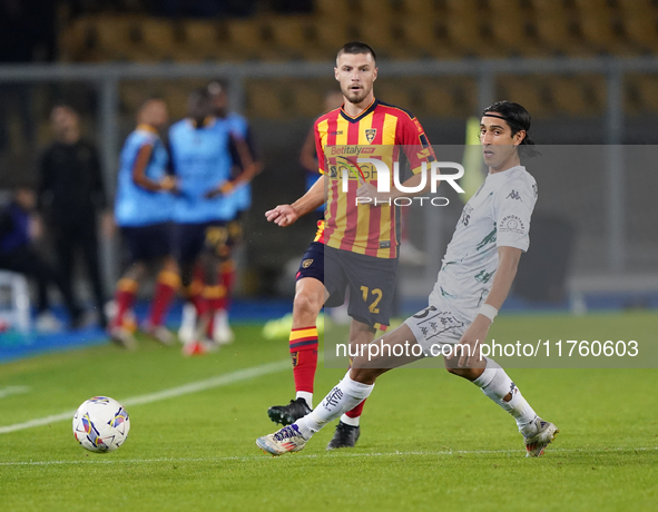 Frederic Gilbert of US Lecce plays during the Serie A match between US Lecce and Empoli in Lecce, Italy, on November 8, 2024. 