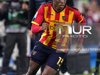 Patrick Dorgu of US Lecce is in action during the Serie A match between US Lecce and Empoli in Lecce, Italy, on November 8, 2024. (