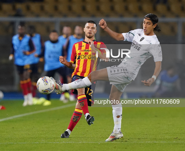 Frederic Gilbert of US Lecce plays during the Serie A match between US Lecce and Empoli in Lecce, Italy, on November 8, 2024. 