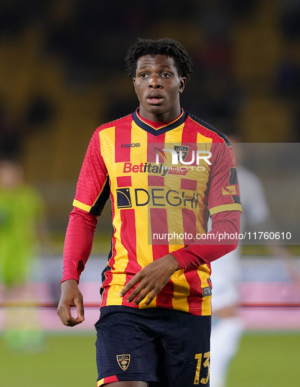 Patrick Dorgu of US Lecce is in action during the Serie A match between US Lecce and Empoli in Lecce, Italy, on November 8, 2024. 