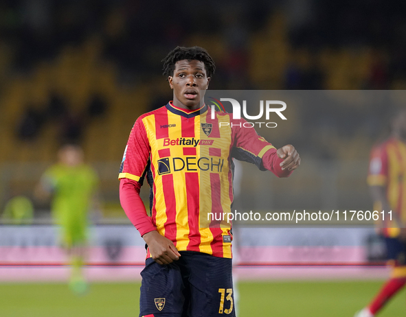 Patrick Dorgu of US Lecce is in action during the Serie A match between US Lecce and Empoli in Lecce, Italy, on November 8, 2024. 