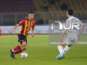 Frederic Gilbert of US Lecce plays during the Serie A match between US Lecce and Empoli in Lecce, Italy, on November 8, 2024. (