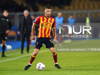 Frederic Gilbert of US Lecce plays during the Serie A match between US Lecce and Empoli in Lecce, Italy, on November 8, 2024. (