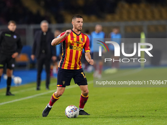 Frederic Gilbert of US Lecce plays during the Serie A match between US Lecce and Empoli in Lecce, Italy, on November 8, 2024. (