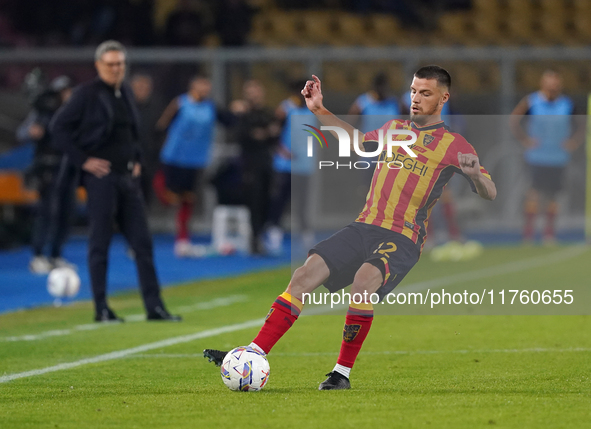 Frederic Gilbert of US Lecce plays during the Serie A match between US Lecce and Empoli in Lecce, Italy, on November 8, 2024. 