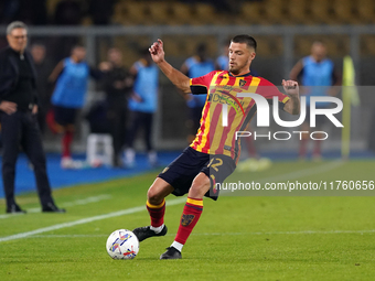 Frederic Gilbert of US Lecce plays during the Serie A match between US Lecce and Empoli in Lecce, Italy, on November 8, 2024. (