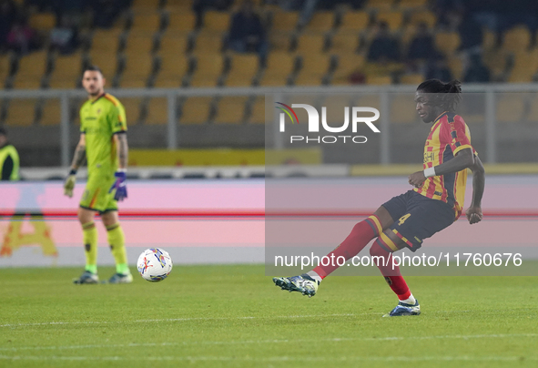 Kialonda Gaspar of US Lecce plays during the Serie A match between US Lecce and Empoli in Lecce, Italy, on November 8, 2024. 