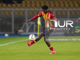 Patrick Dorgu of US Lecce is in action during the Serie A match between US Lecce and Empoli in Lecce, Italy, on November 8, 2024. (