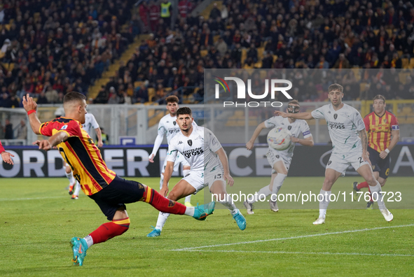 Nikola Krstovic of US Lecce is in action during the Serie A match between US Lecce and Empoli in Lecce, Italy, on November 8, 2024. 