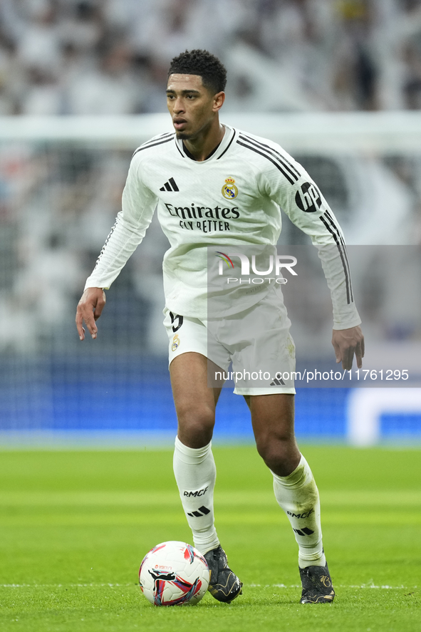 Jude Bellingham central midfield of Real Madrid and England during the La Liga match between Real Madrid CF and CA Osasuna at Estadio Santia...