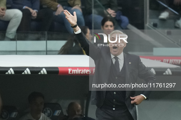 Carlo Ancelotti head coach of Real Madrid gives instructions during the La Liga match between Real Madrid CF and CA Osasuna at Estadio Santi...