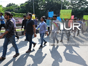 Activists of the Bangladesh Nationalist Party's student unit stage a protest rally determined to foil the Bangladesh Awami League's bid to h...