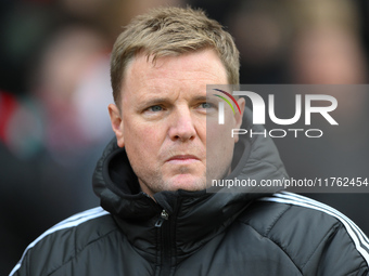 Eddie Howe is the manager of Newcastle United during the Premier League match between Nottingham Forest and Newcastle United at the City Gro...