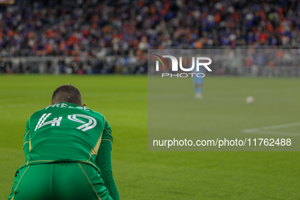 New York goalie Matt Freese watches during penalty kicks in the 2024 MLS Cup Playoffs Round One match between FC Cincinnati and New York Cit...