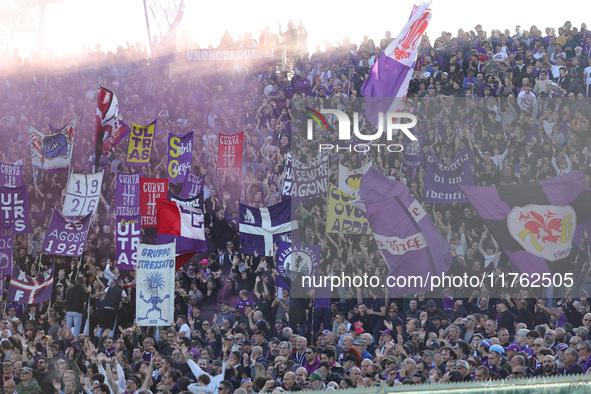 Supporters of ACF Fiorentina during the Italian Serie A football match between ACF Fiorentina and Hellas Verona FC ,on November 10 , 2024 at...