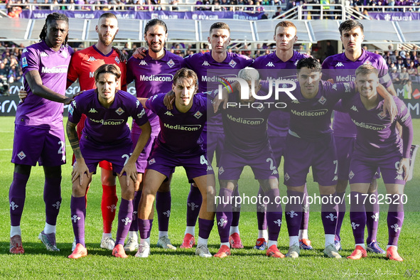 ACF Fiorentina players pose for a team photo prior to the Italian Serie A football match between ACF Fiorentina and Hellas Verona FC ,on Nov...