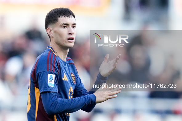 Matias Soule' of AS Roma looks dejected during the Serie A Enilive match between AS Roma and Bologna FC at Stadio Olimpico on November 10, 2...