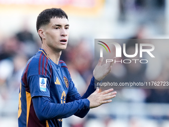 Matias Soule' of AS Roma looks dejected during the Serie A Enilive match between AS Roma and Bologna FC at Stadio Olimpico on November 10, 2...