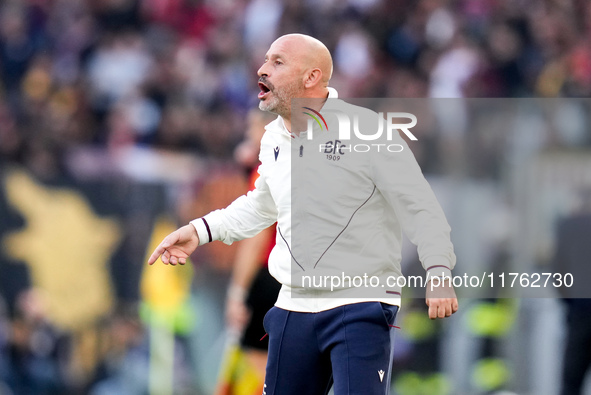 Vincenzo Italiano head coach of Bologna FC yells during the Serie A Enilive match between AS Roma and Bologna FC at Stadio Olimpico on Novem...