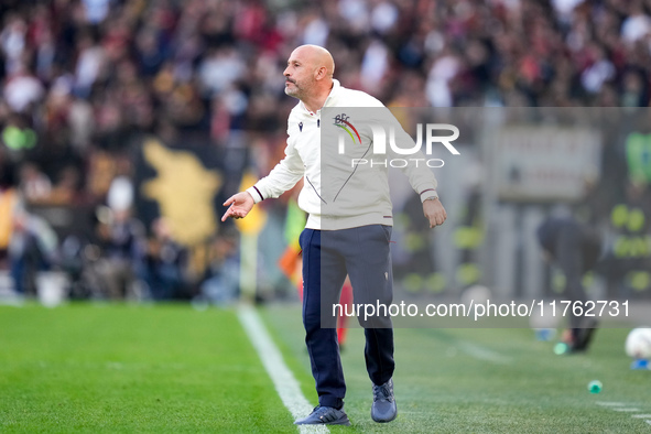 Vincenzo Italiano head coach of Bologna FC gestures during the Serie A Enilive match between AS Roma and Bologna FC at Stadio Olimpico on No...